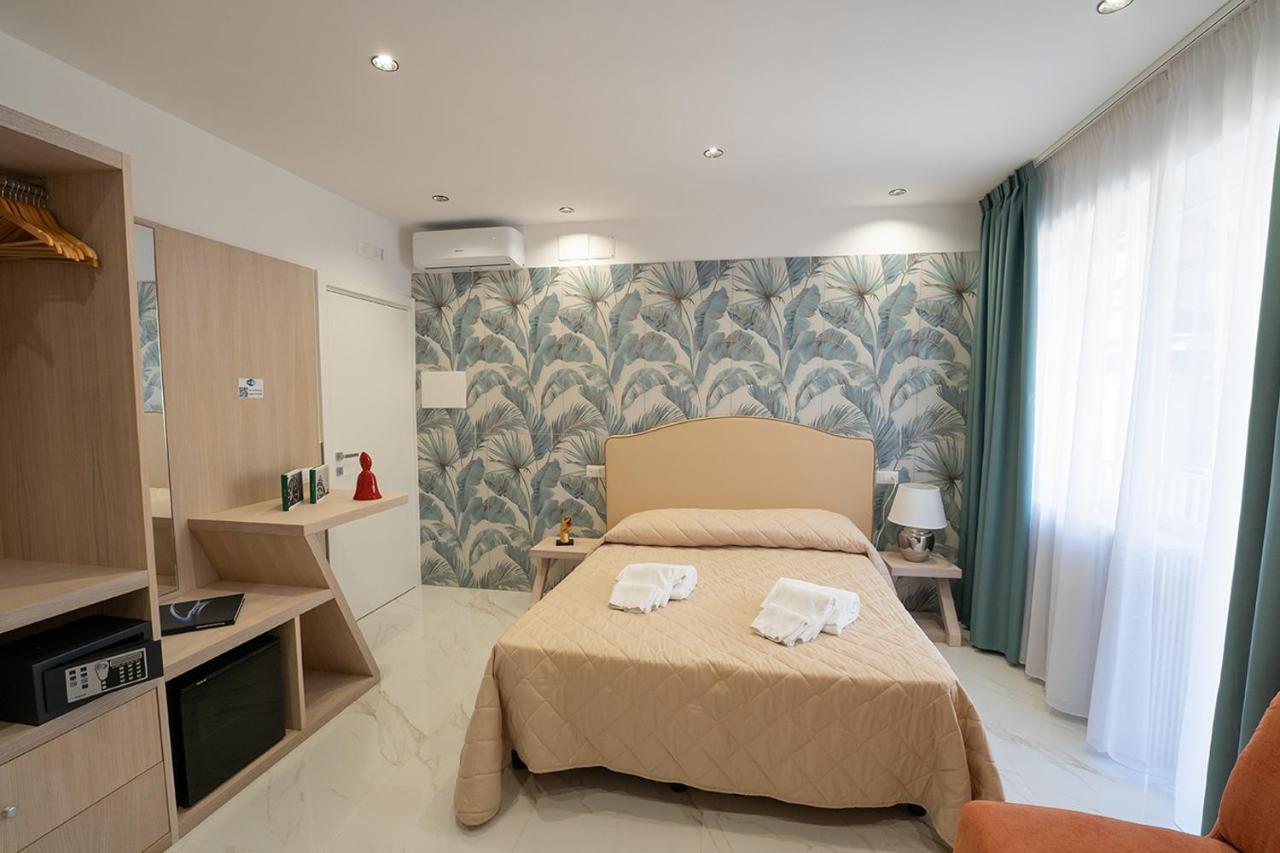 Отель P.C. Boutique Medina H. Napoli Centro, By Clapa Group Экстерьер фото