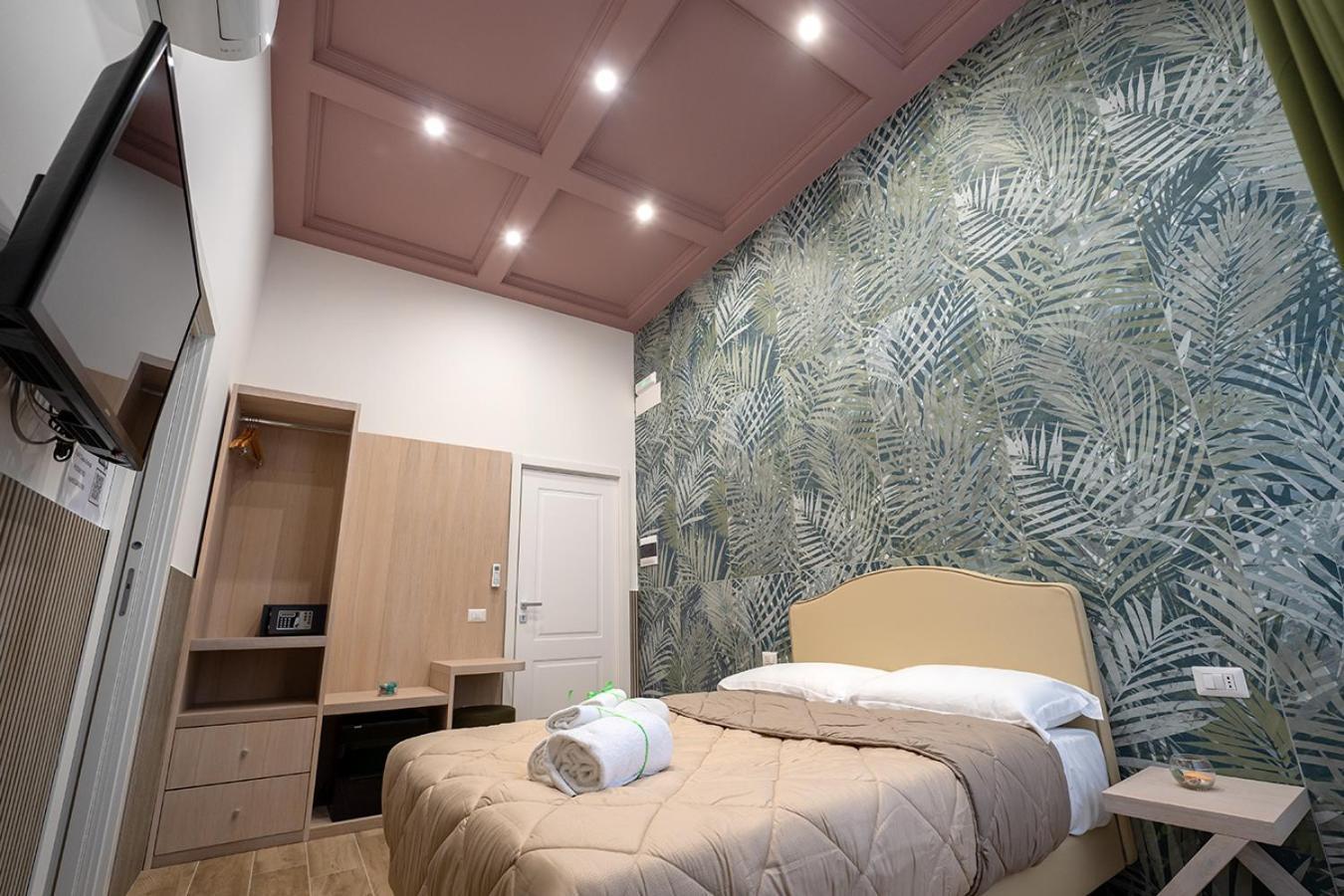 Отель P.C. Boutique Medina H. Napoli Centro, By Clapa Group Экстерьер фото