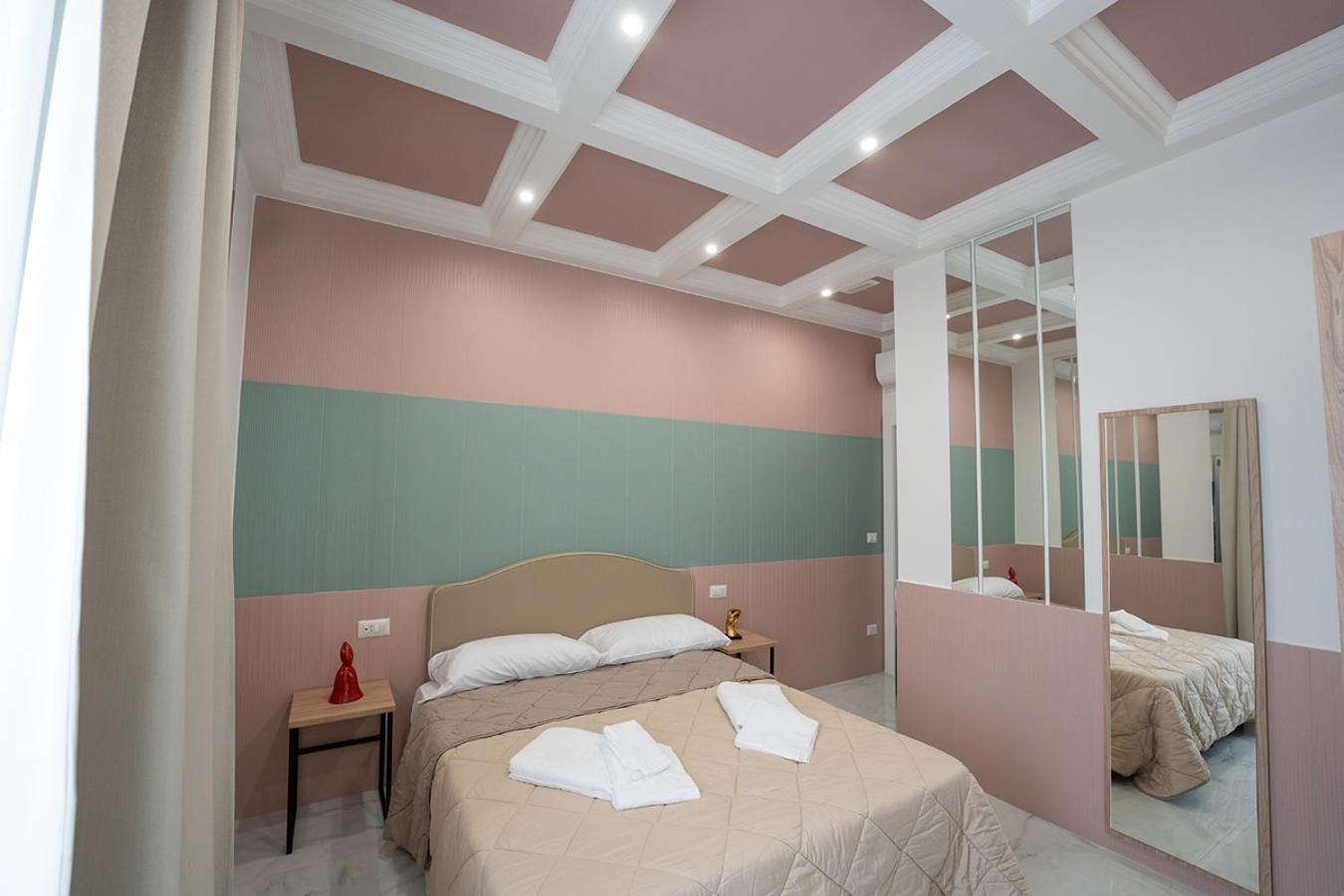 Отель P.C. Boutique Medina H. Napoli Centro, By Clapa Group Экстерьер фото