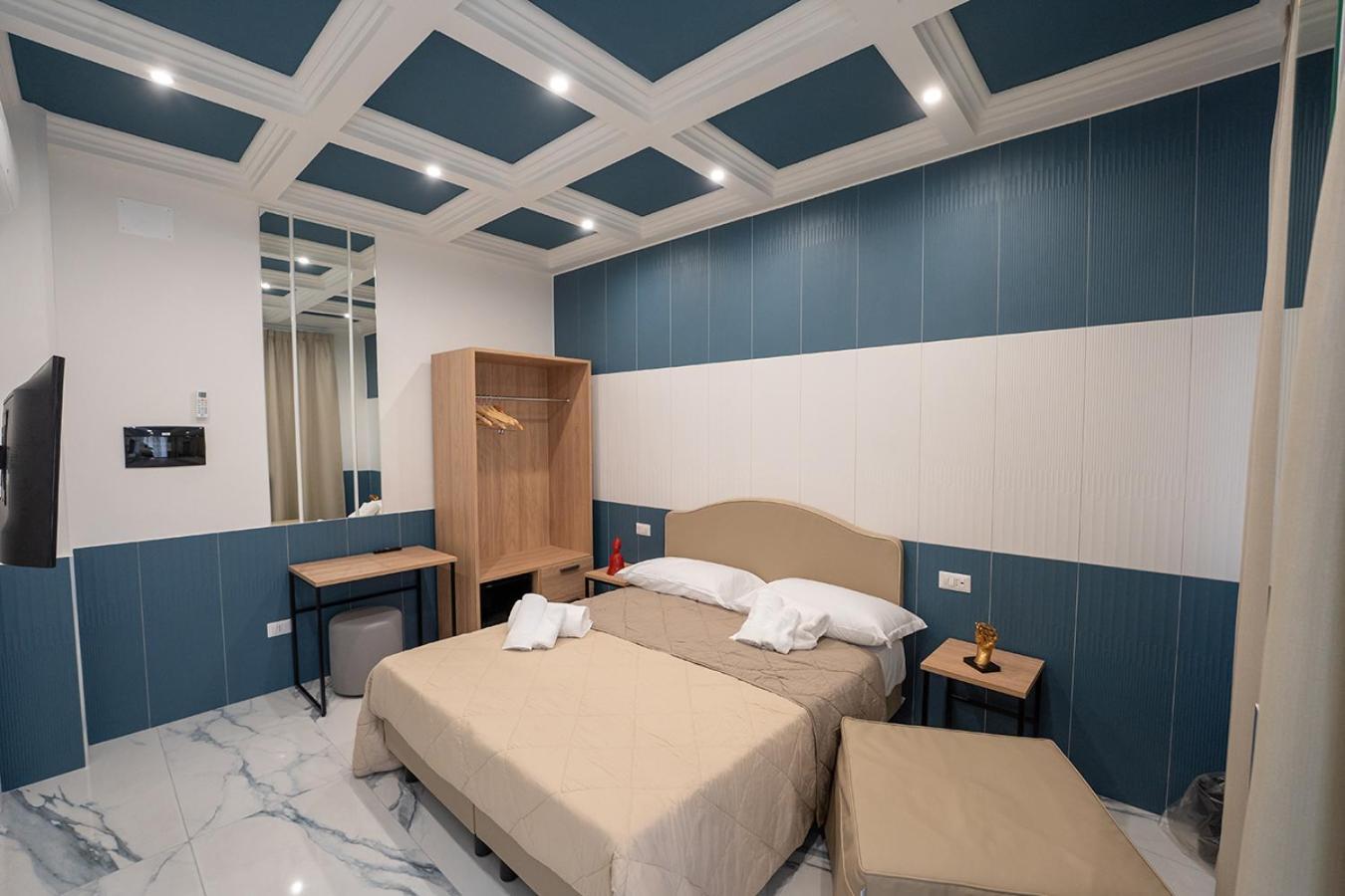 Отель P.C. Boutique Medina H. Napoli Centro, By Clapa Group Экстерьер фото