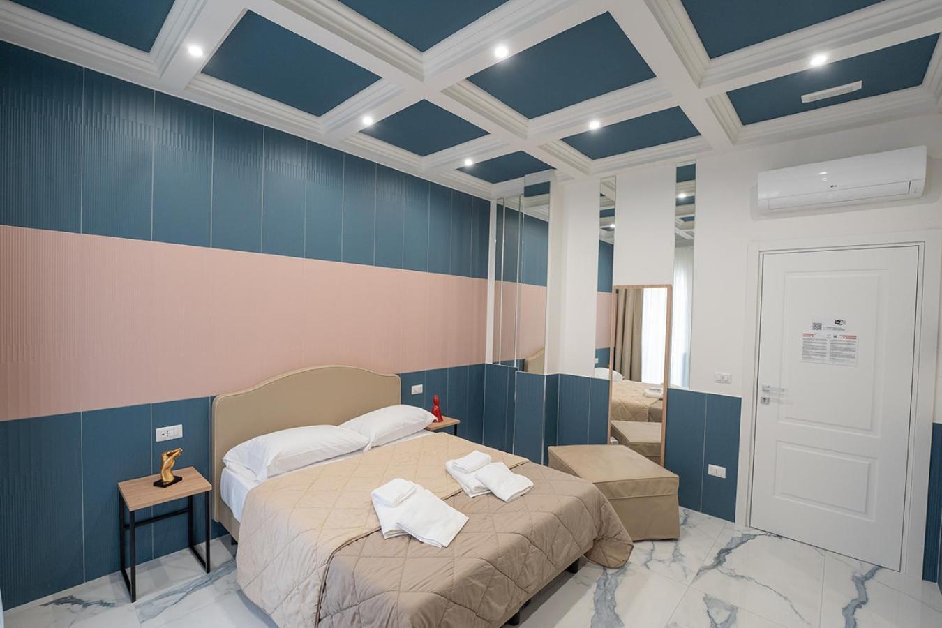 Отель P.C. Boutique Medina H. Napoli Centro, By Clapa Group Экстерьер фото